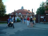 Motoroztatás a Soli Deo Gloria üdülõ elõtt.