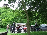 Megérkeztünk a Nógrádi vár tövében lévõ parkolóhoz.