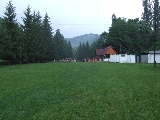 Ilyen gyönyörû környezetben volt táborunk. A jó levegõ nem látszik a képen, de sejthetõ...