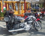 Hajósember a motoron is alkalmazza a felségjelzést!