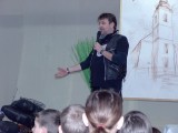 Péter azzal szolgál amije van 