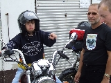 Van, aki az olasz motorokat szereti. Kornél, a Moto Guzzi és egy lelkes ifjú motoros.