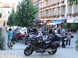 Néha a motorosnak is kell egy kis séta. Leparkoltuk a vasakat, irány a városnézés!