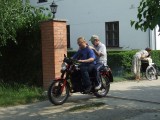... Szent...
