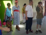 a különleges alkalomra különleges kiöltözés jár, így tiszteltek meg minket !