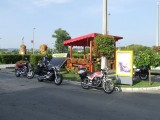 Néhányan egy darabon együtt motoroztunk az úticélig.