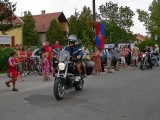 Zsaby az új géppel: BMW R1200R. Szép. És jó is.
