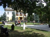 Szombaton utunk elsõ állomása Vótapuszta volt, ahol az EPK által mûködtetett idõsek otthonát és ifjúsági tábort kerestük fel.