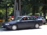 Persze ennyi csomag nem fért volna fel a motorokra, ezért Kornél autóval kísért minket. Még szerencse, hogy éppen eladta a motorját, az újat pedig még nem vette meg.
