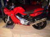 2 henger, 800 ccm és a dugattyúk egyszerre járnak! 