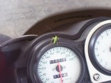 Szöcske 180-nál! Potyautas Száni motorján.