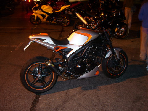 100_3831_resize.jpg