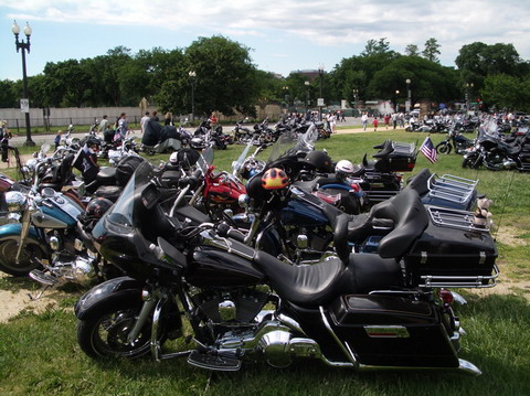 vets_bikes_3_resize.jpg
