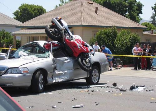 motorcycle_accident_04.jpg
